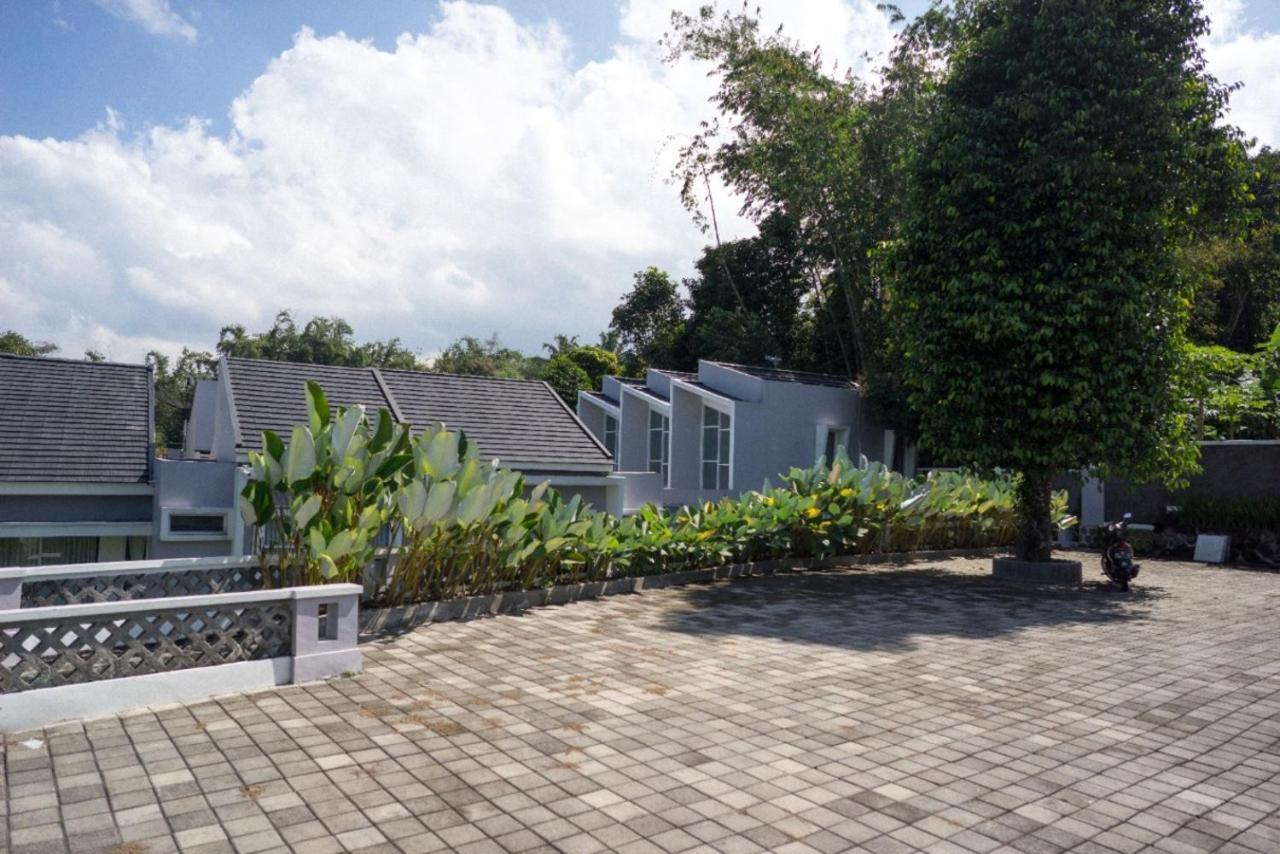 Villa Languket I Bedojo ภายนอก รูปภาพ