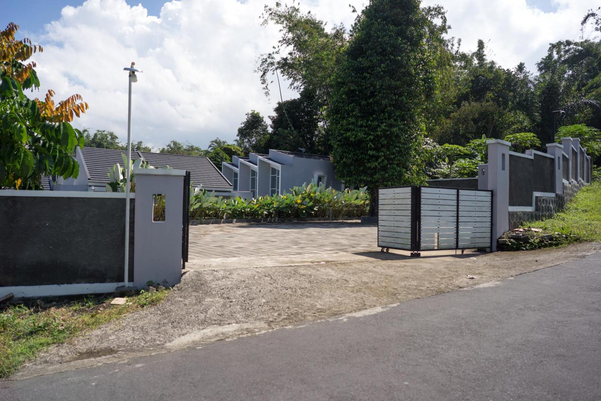 Villa Languket I Bedojo ภายนอก รูปภาพ